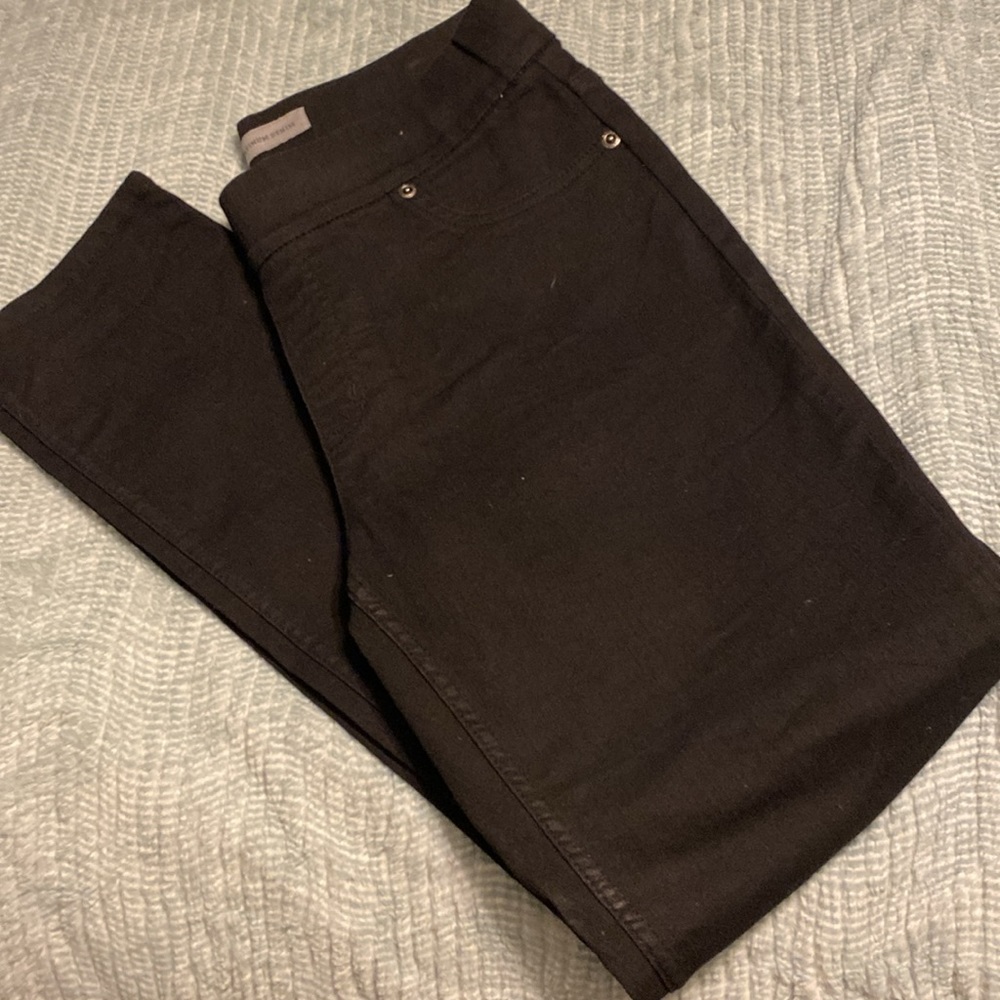 Chicos platinum denim, black, six 1 (10), EUC
